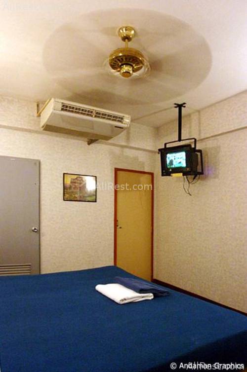 Expat Hotel 12